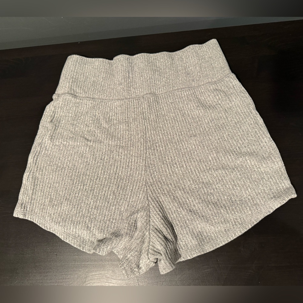 Abercrombie and Fitch Size Medium Cozy Waffle Lounge Shorts - Picture 2 of 7